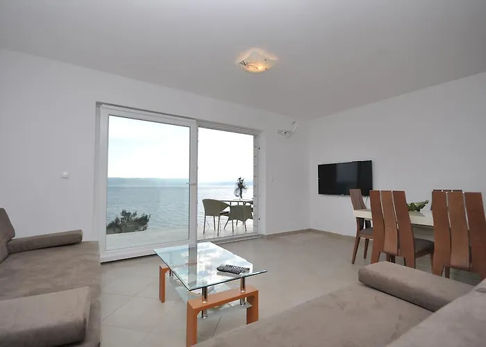 Rose Apartment